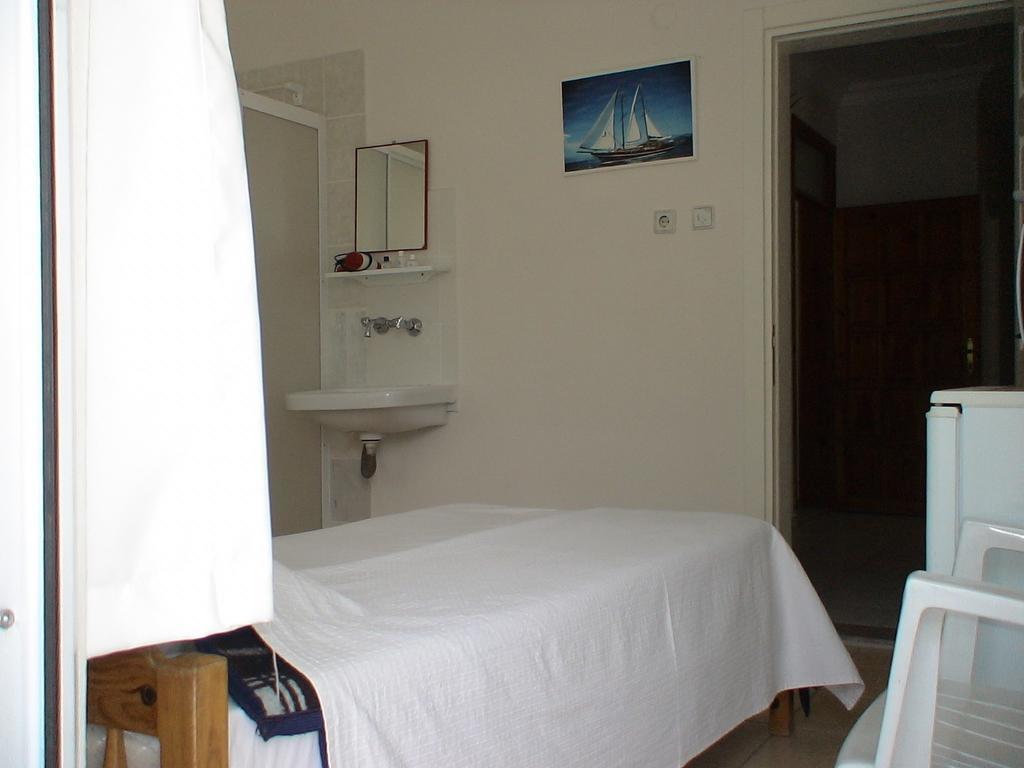Onur Pension Fethiye Bilik gambar