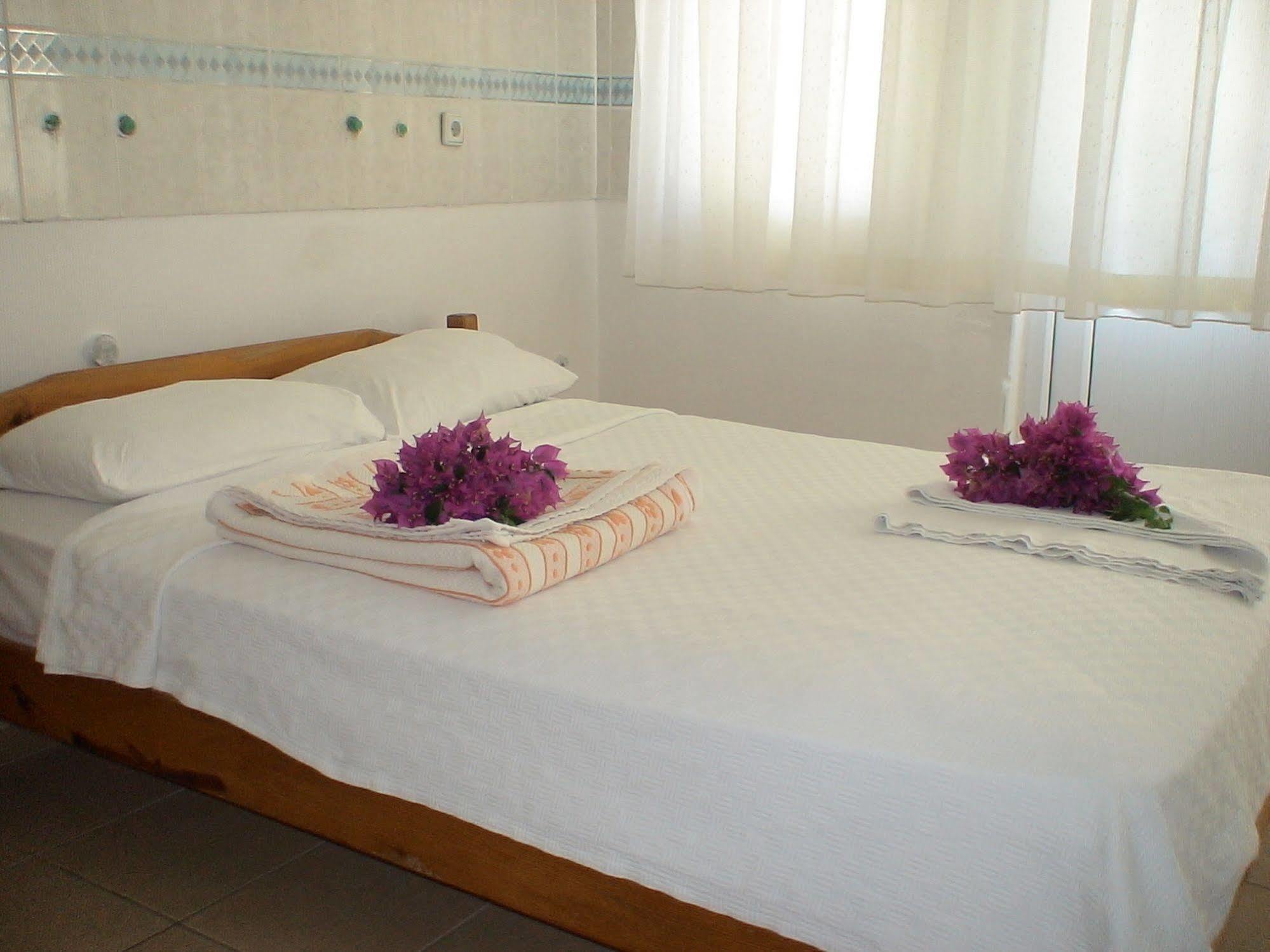 Onur Pension Fethiye Luaran gambar