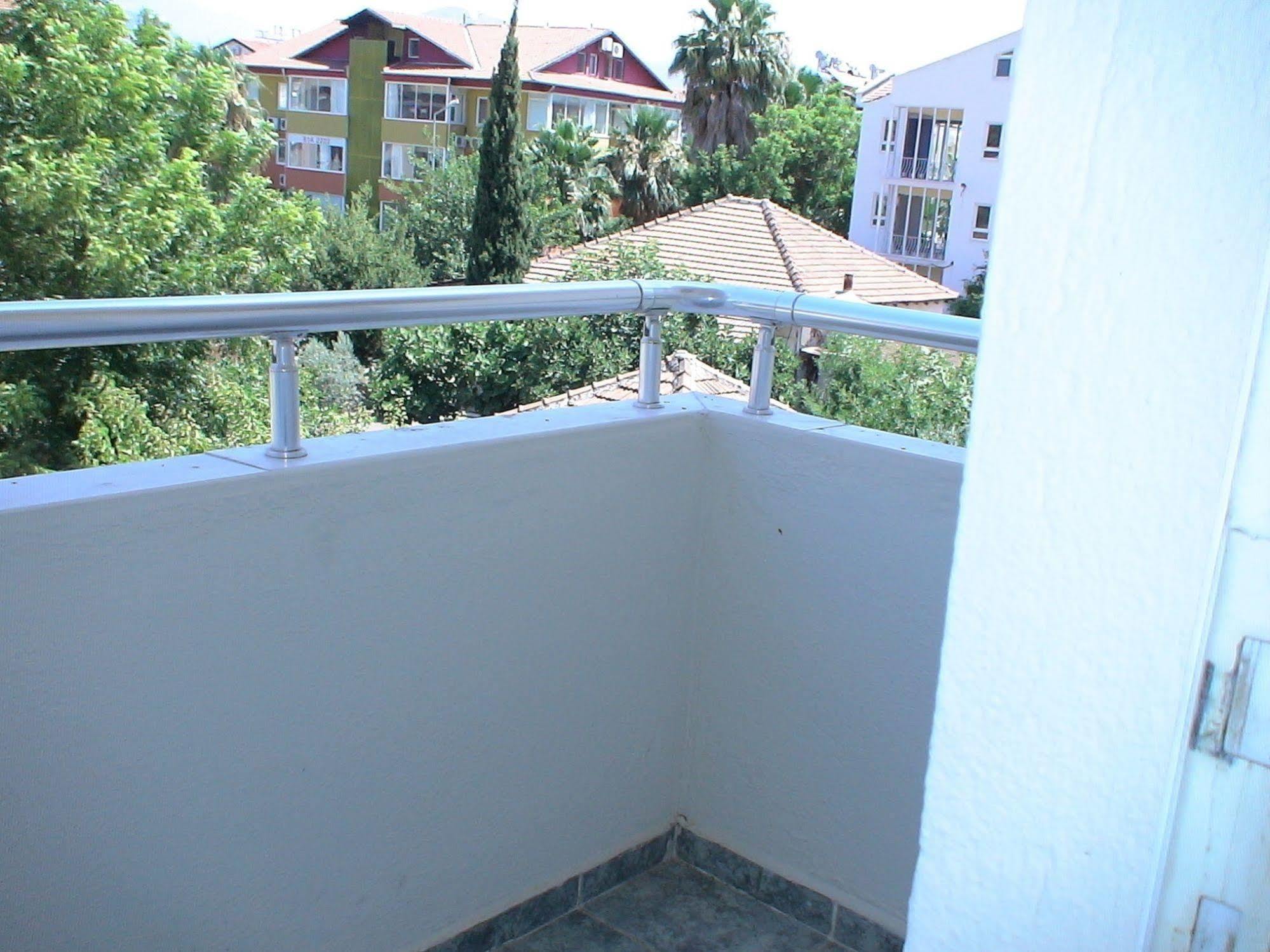 Onur Pension Fethiye Luaran gambar