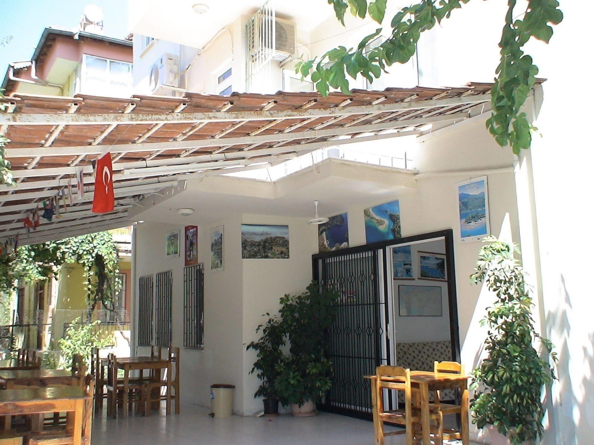 Onur Pension Fethiye Luaran gambar