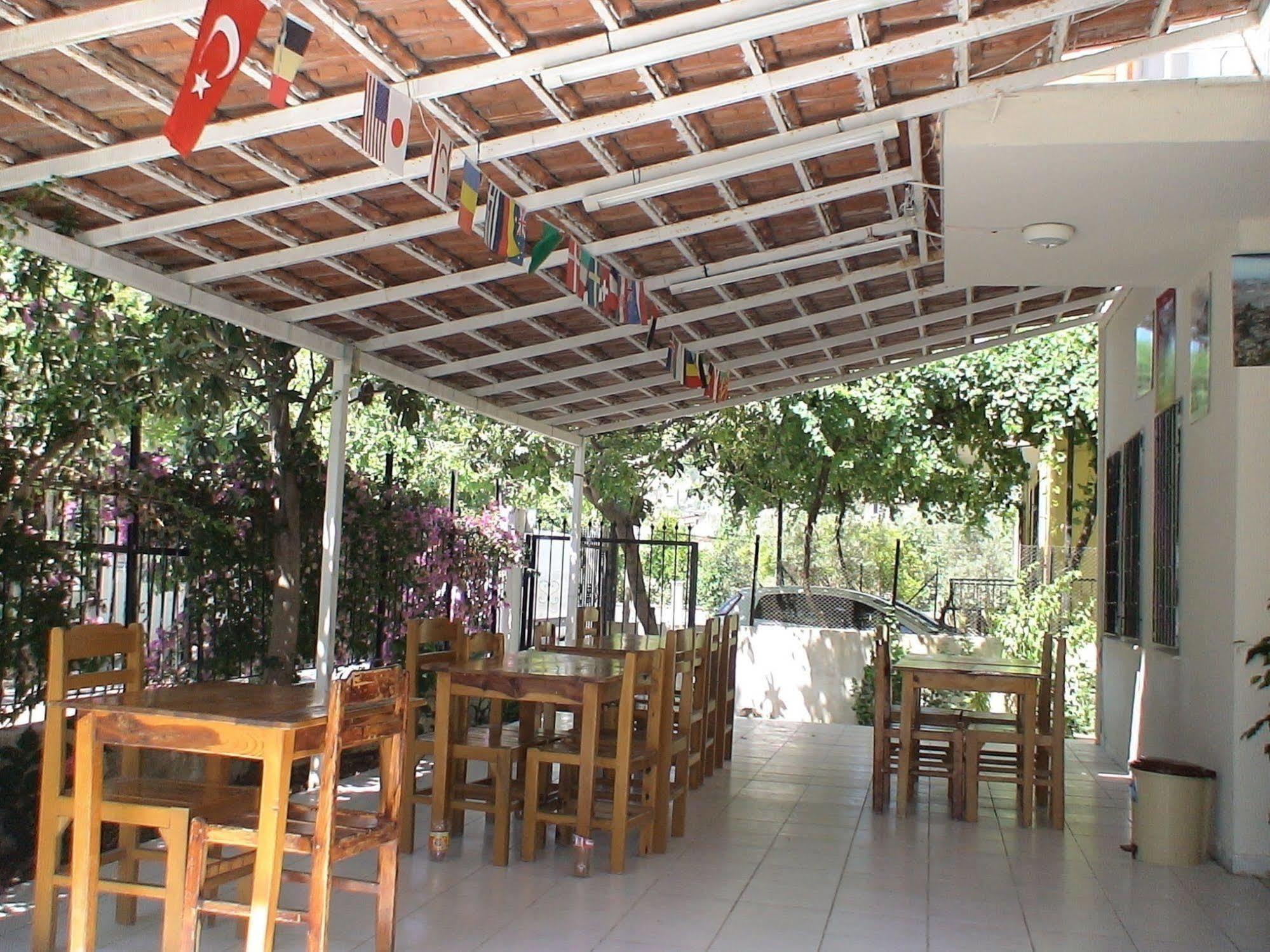 Onur Pension Fethiye Luaran gambar